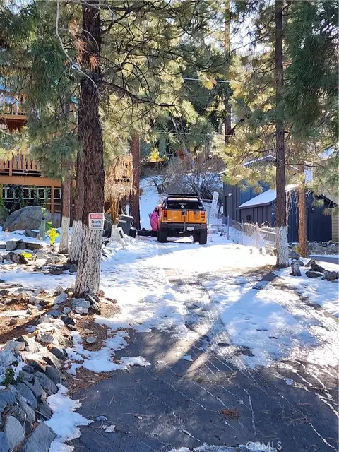 Exterior - 5464 Lone Pine Canyon Rd, Wrightwood, CA 92397 photo 1 of 2