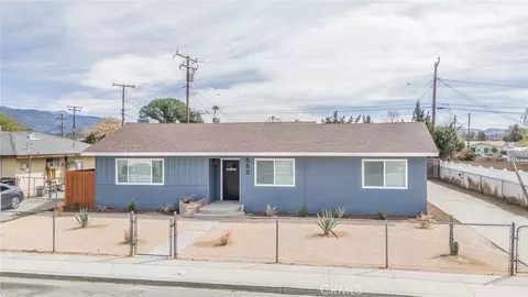 560 E Mead St, San Jacinto, CA 92583