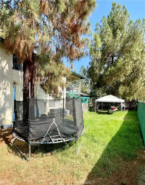 Exterior - 610 E Lugonia Ave, Redlands, CA 92374 photo 4 of 5