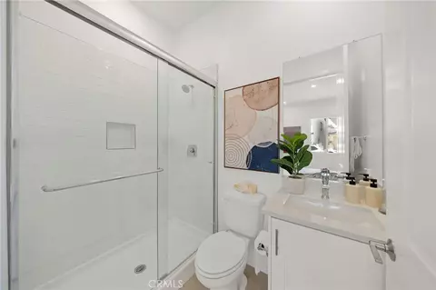 Bath - 236 Lily Loop, Irvine, CA 92618 photo 1 of 3