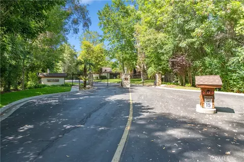 9411 Friendly Woods Ln, Whittier, CA 90605