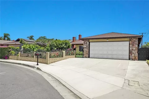 912 Jacmar Dr, Montebello, CA 90640