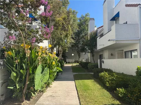 372 Park Shadow Ct #44, Baldwin Park, CA 91706
