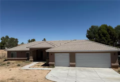17886 Hackberry St, Hesperia, CA 92345