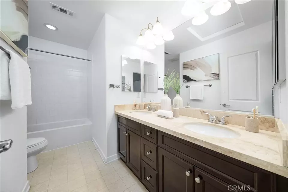 Bath - 907 N Cornejo Way, Azusa, CA 91702 photo 1 of 3