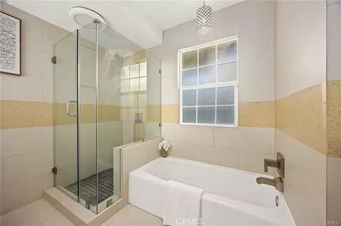 Bath - 131 Woodruff Pl, Arcadia, CA 91007 photo 3 of 4