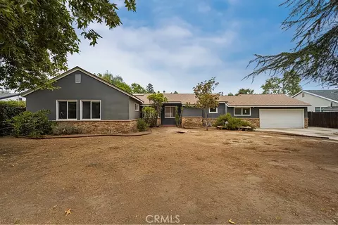 23221 Califa St, Woodland Hills, CA 91367