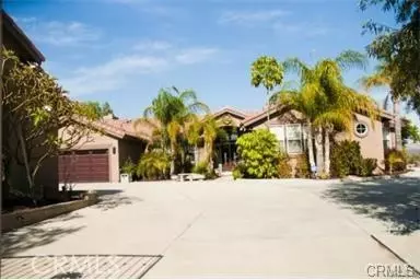 1025 Aquino Cir, Corona, CA 92879