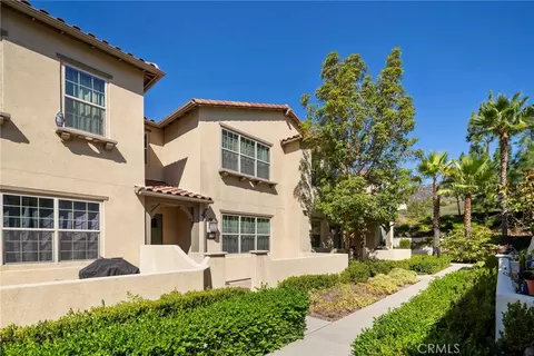 869 E Mountain Way #D, Azusa, CA 91702
