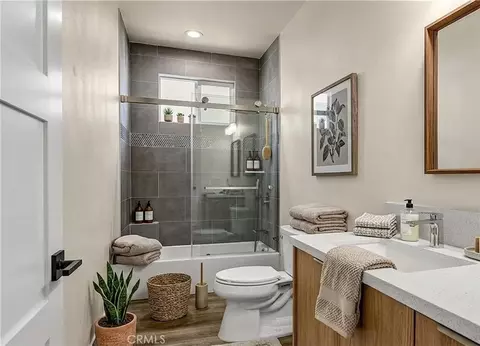 Bath - 681 Castlehill Dr, Walnut, CA 91789 photo 2 of 5