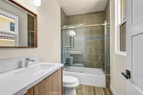 Bath - 681 Castlehill Dr, Walnut, CA 91789 photo 3 of 5