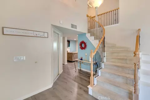 Entry Way - 43927 Fallon Dr, Lancaster, CA 93535 photo 2 of 3