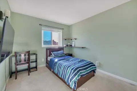 Bedroom - 43927 Fallon Dr, Lancaster, CA 93535 photo 3 of 4