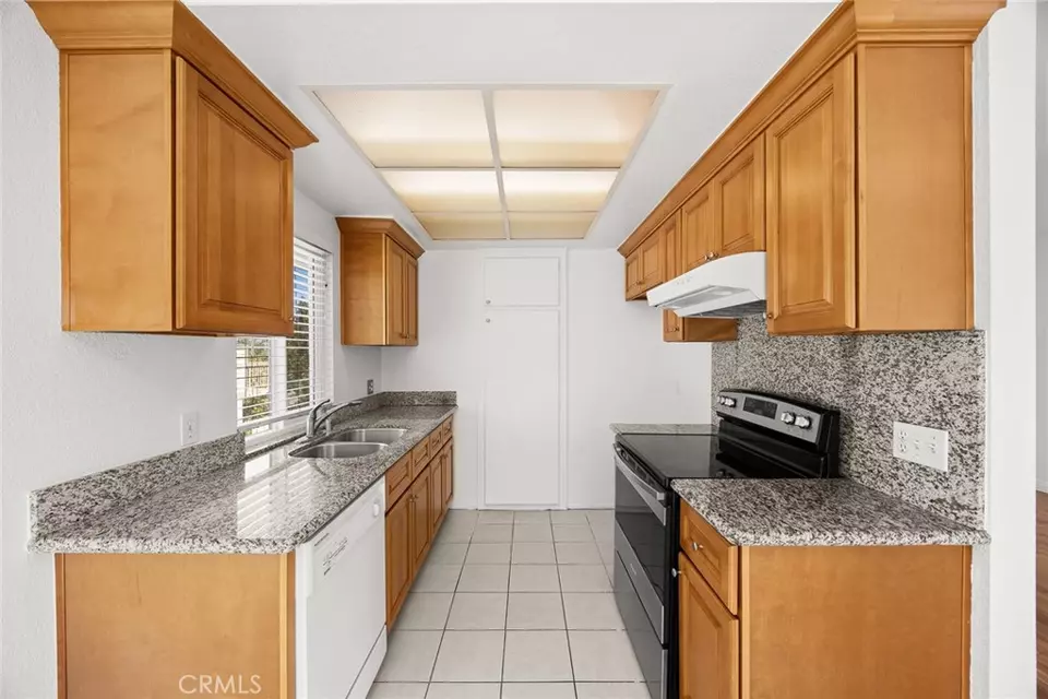 Kitchen - 16978 Colchester Way, Hacienda Heights, CA 91745 photo 1 of 2