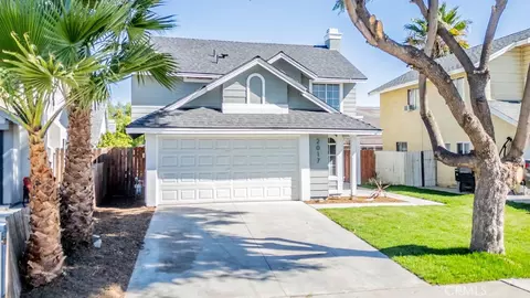 2017 Cherrytree Dr, Perris, CA 92571