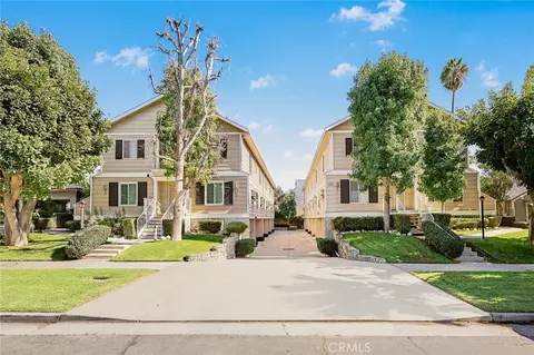 154 N Meridith Ave #8, Pasadena, CA 91106