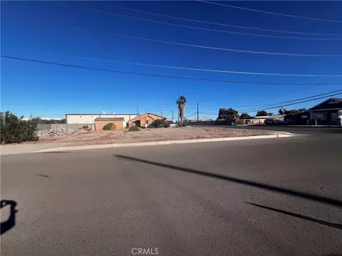 521 Quivera, Needles, CA 92363 photo 2