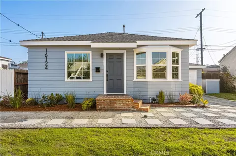 16124 S Hoover St, Gardena, CA 90247