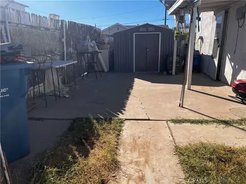 Exterior - 119 Walnut, Needles, CA 92363 photo 4 of 5
