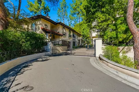 56 N Arroyo, Pasadena, CA 91105