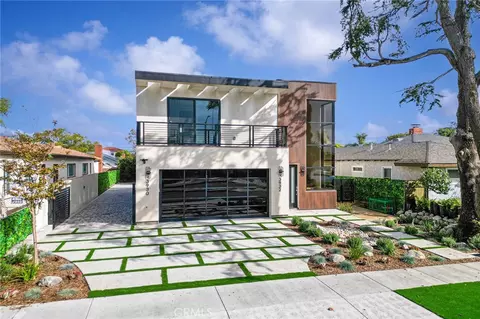 3932 S Minerva Ave, Los Angeles, CA 90066