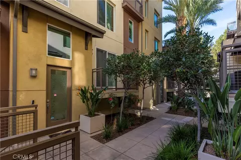 Exterior - 543 Rockefeller, Irvine, CA 92612 photo 2 of 6