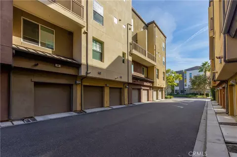 Exterior - 543 Rockefeller, Irvine, CA 92612 photo 4 of 6