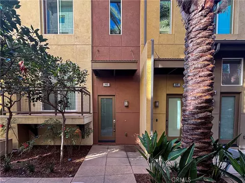 Exterior - 543 Rockefeller, Irvine, CA 92612 photo 5 of 6