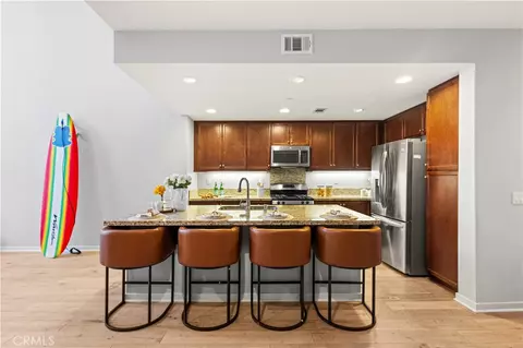 Kitchen - 543 Rockefeller, Irvine, CA 92612 photo 1 of 2