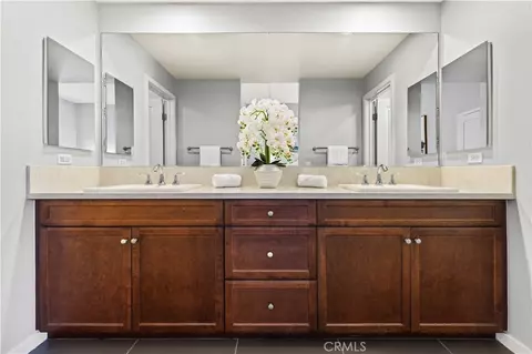 Entry Way - 543 Rockefeller, Irvine, CA 92612 photo 2 of 5