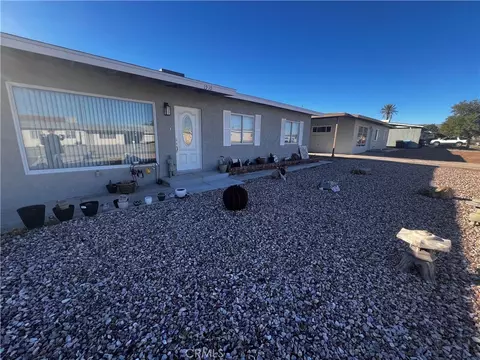 1910 Luna Vis, Needles, CA 92363