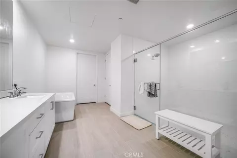 Bath - 2202 Rivington, Irvine, CA 92612 photo 2 of 3