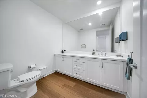 Bath - 2202 Rivington, Irvine, CA 92612 photo 1 of 3