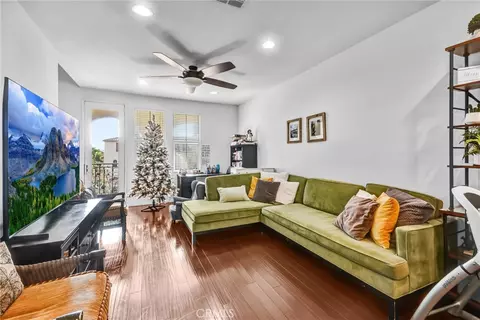 Other - 827 E Promenade #E, Azusa, CA 91702 photo 1 of 7