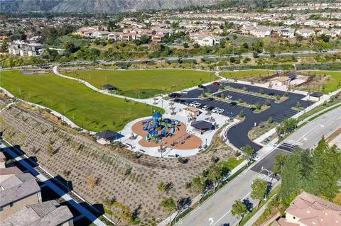 View/Area - 827 E Promenade #E, Azusa, CA 91702 photo 2 of 2