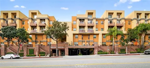 201 E Angeleno Ave #206, Burbank, CA 91502