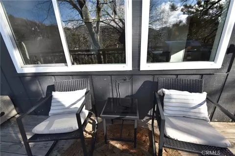 Exterior - 27809 N Bay Rd, Lake Arrowhead, CA 92352 photo 5 of 5