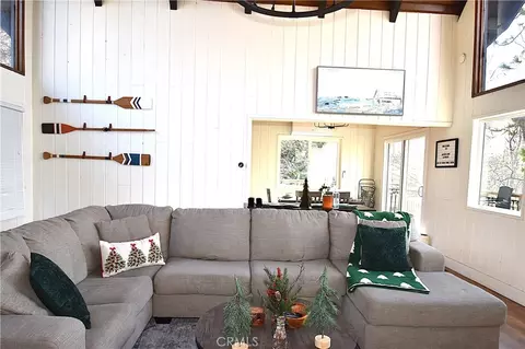 Living - 27809 N Bay Rd, Lake Arrowhead, CA 92352 photo 6 of 7