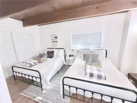 Bedroom - 27809 N Bay Rd, Lake Arrowhead, CA 92352 photo 1 of 5