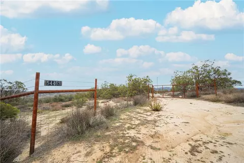 4 Haupert Rd, Anza, CA 92539