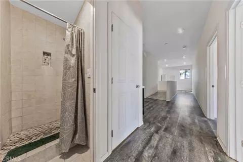 Entry Way - 2540 Monroe St, Riverside, CA 92504 photo 5 of 10