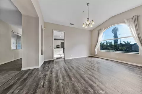 Living - 2540 Monroe St, Riverside, CA 92504 photo 4 of 5