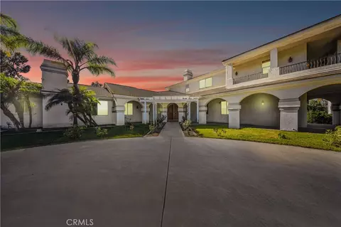 Exterior - 2540 Monroe St, Riverside, CA 92504 photo 3 of 6