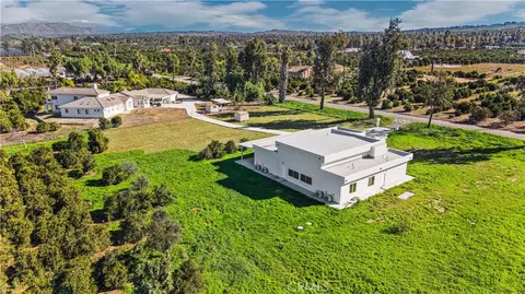 View/Area - 2540 Monroe St, Riverside, CA 92504 photo 8 of 9