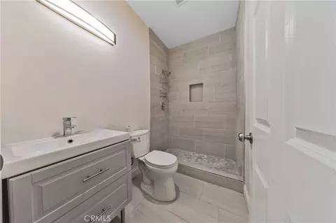 Bath - 2540 Monroe St, Riverside, CA 92504 photo 4 of 6
