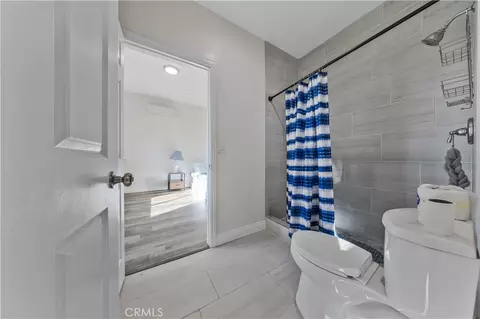 Bath - 2540 Monroe St, Riverside, CA 92504 photo 5 of 6