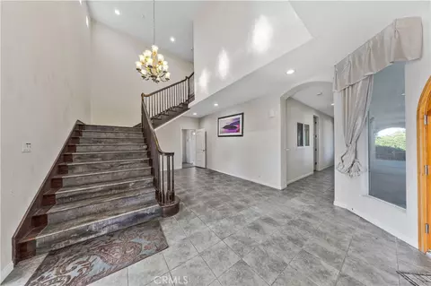 Entry Way - 2540 Monroe St, Riverside, CA 92504 photo 9 of 10