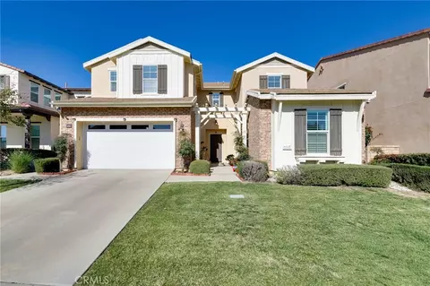 665 E Tangerine St, Azusa, CA 91702