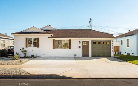 14016 S Albertson Ave, Compton, CA 90222