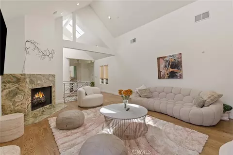 2127 Kress St, Los Angeles, CA 90046